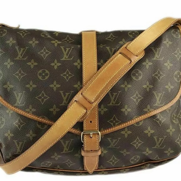 ā„ļøBeautiful ā„ļøAuth LV Samuer 35 Crossbody - Picture 4 of 8